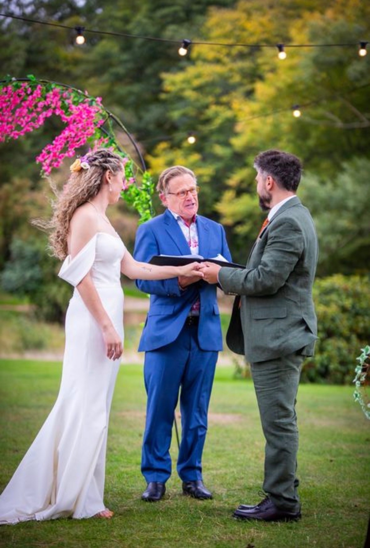 Delivering the perfect blended ceremony. 