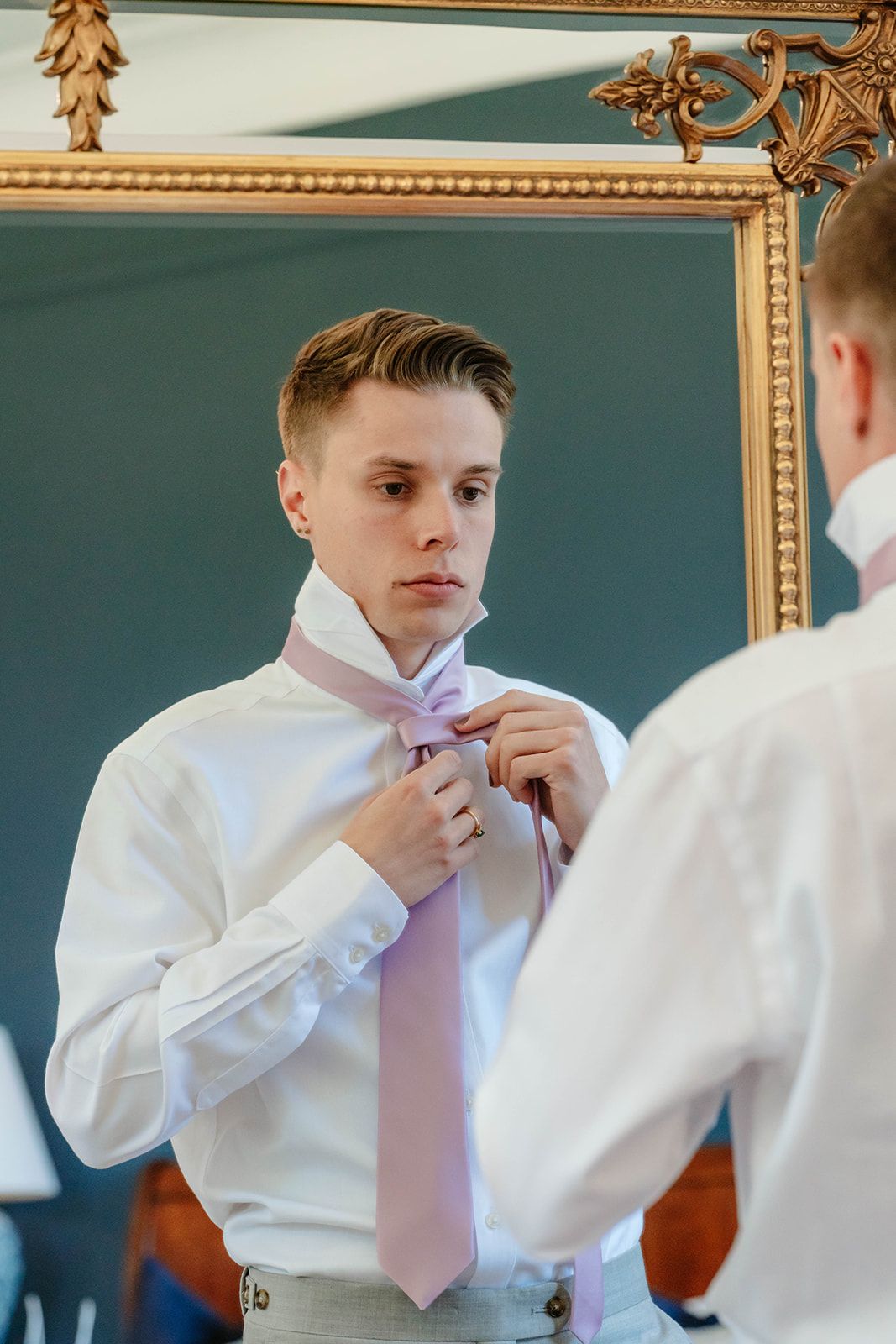 Getting ready - wedding tie details